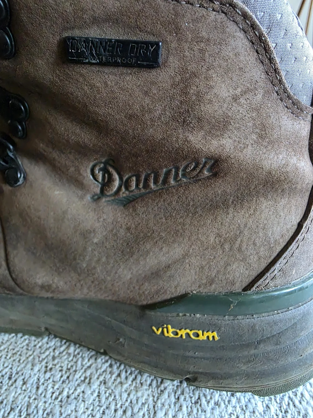 Danner Mountain 600 Brown Suede Vibram Outdoor Boots